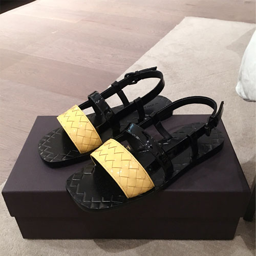 보테가 신상 샌들 475200-2