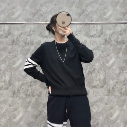 톰브라운 남여공용 니트 TB8693 블랙