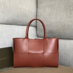 보테가 미디엄 아르코 토트 백 609175 브라운