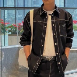 프라다 남여공용 셔츠  3A522
