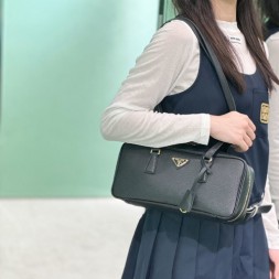 프라다 사피아노 볼링백 숄더백 1BB116