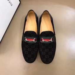 구찌 남성용 신상 로퍼 550054