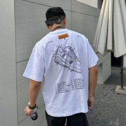 루이비통  남여공용  반팔  M10243-2