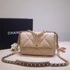 샤넬 CHANEL 19 스몰 플랩 백 AS1160 베이지
