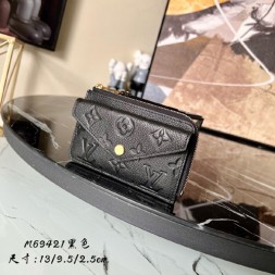 루이비통 렉토 베르소 카드 홀더 M69421