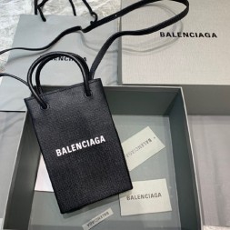 발렌시아가 폰 홀더 593826-15