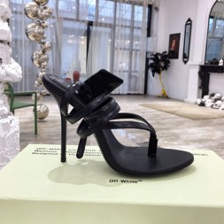오프화이트 여성용 신상 펌프스 OF26651 블랙