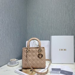 디올 레이디백 미듐 M0535 베이지 금장