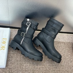 디올 여성용 앵글부츠 KD0767