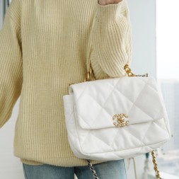  샤넬 CHANEL 19 미듐 플랩 백 AS1161 화이트 금장