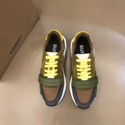 버버리 남성용 스니커즈  475214