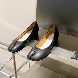 마르지엘라 여성용 펌프스 190243 블랙