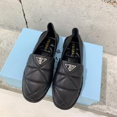 프라다 여성용 로퍼 F0894