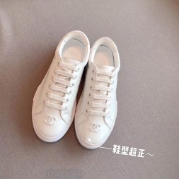 샤넬 여성용 신상 스니커즈 G34162 화이트