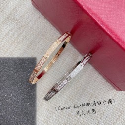 까르띠에 신상 팔찌 CA92549