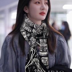 디올 신상 스카프 D1090-2